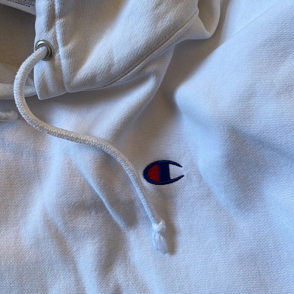 white cropped champion crew - Picture 3 of 4